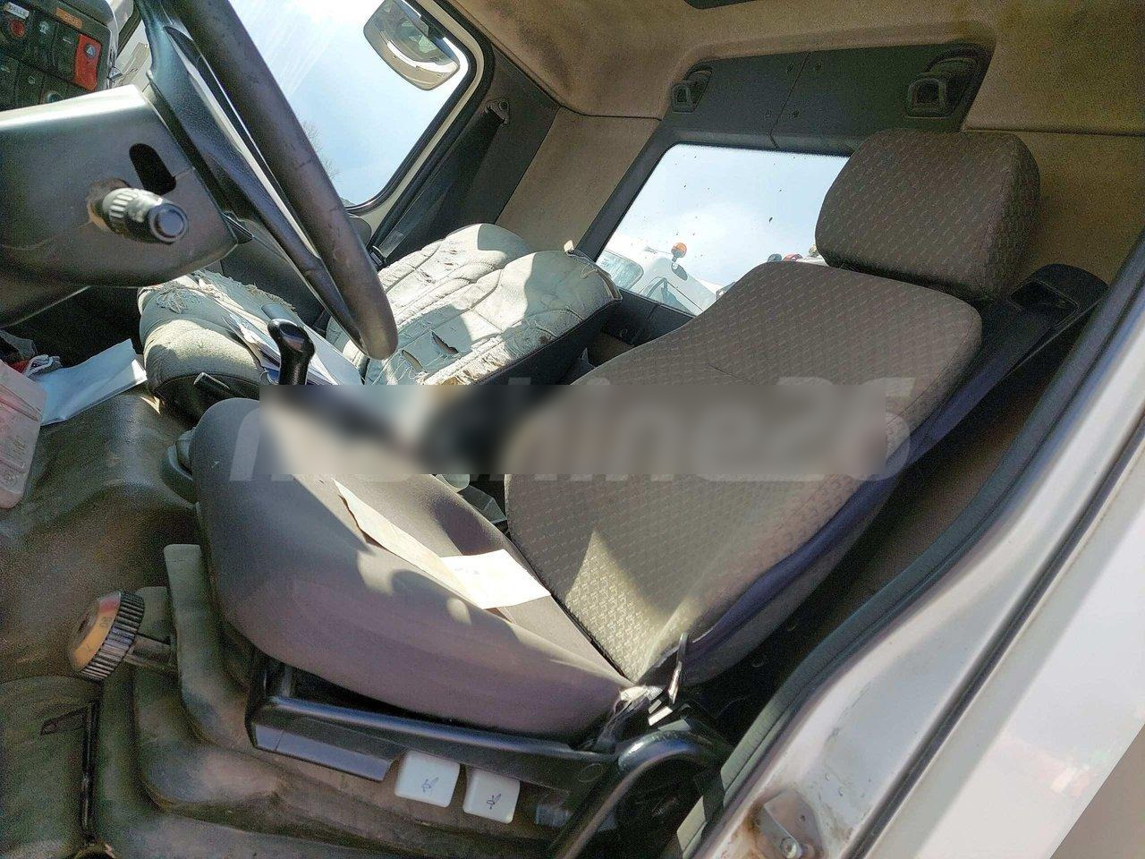 Kipper Für die Beförderung von Silo RENAULT MIDLUM 180: das Bild 6