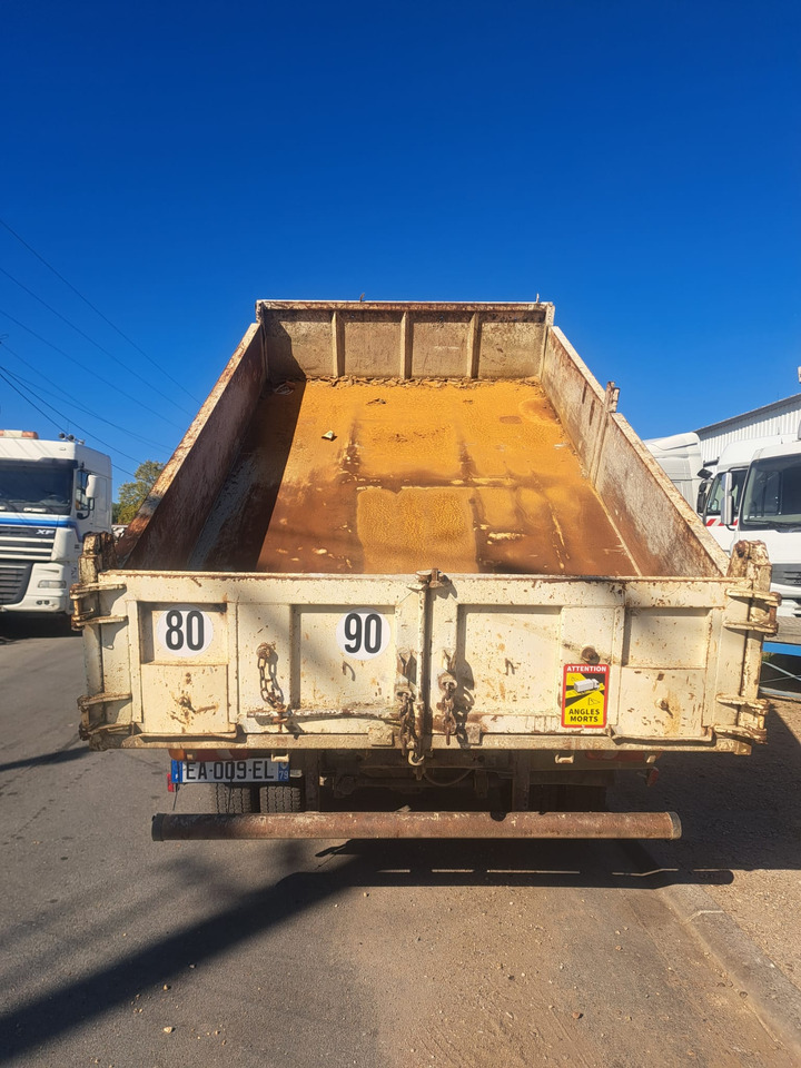 Kipper Für die Beförderung von Silo RENAULT MIDLUM 180: das Bild 19
