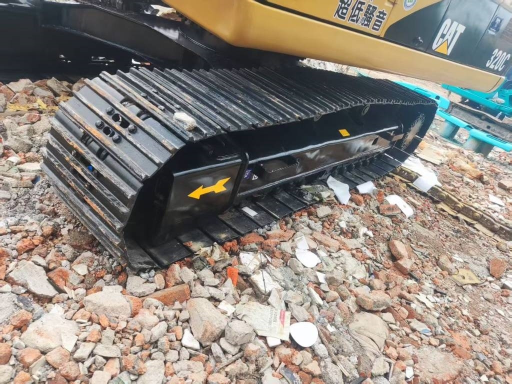 CAT 320 C - Kettenbagger: das Bild 4 CAT 320 C - Kettenbagger: das Bild 4
