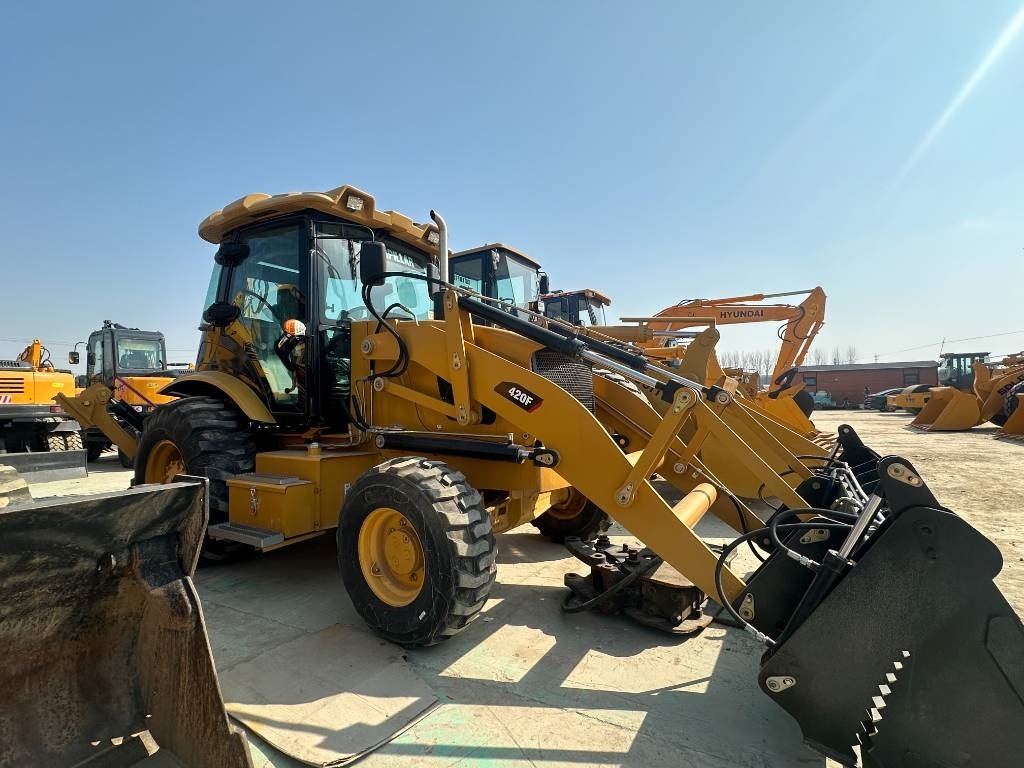 CAT 420 F - Kettenbagger: das Bild 1 CAT 420 F - Kettenbagger: das Bild 1