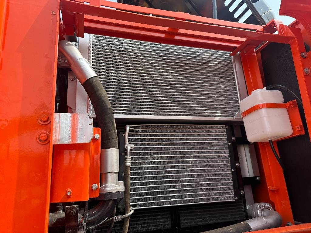 Doosan DX 225LC-9C - Kettenbagger: das Bild 3 Doosan DX 225LC-9C - Kettenbagger: das Bild 3