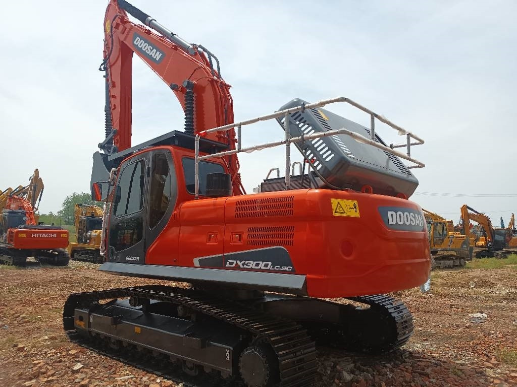 Doosan DX300LC - Kettenbagger: das Bild 4 Doosan DX300LC - Kettenbagger: das Bild 4