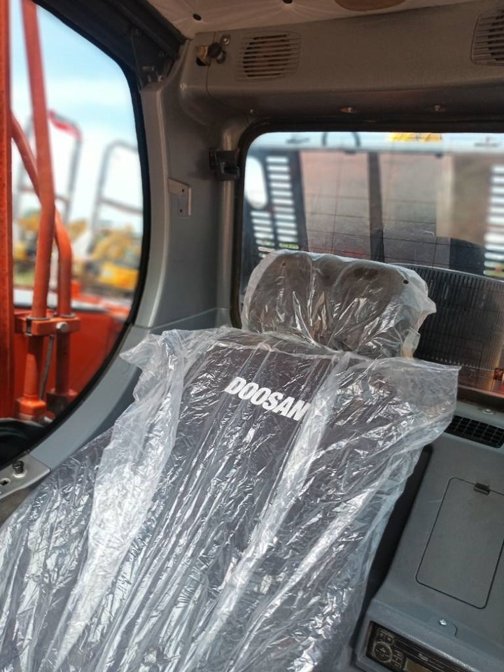 Doosan DX300LC - Kettenbagger: das Bild 5 Doosan DX300LC - Kettenbagger: das Bild 5