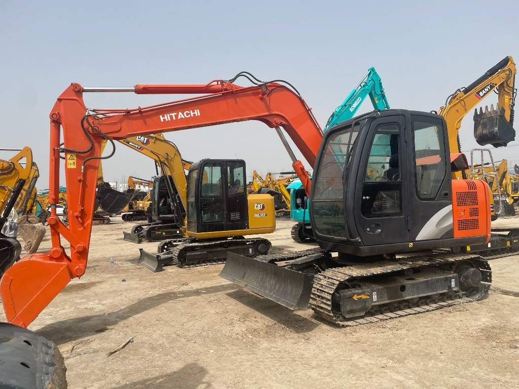 Hitachi ZX 70 - Minibagger: das Bild 3 Hitachi ZX 70 - Minibagger: das Bild 3