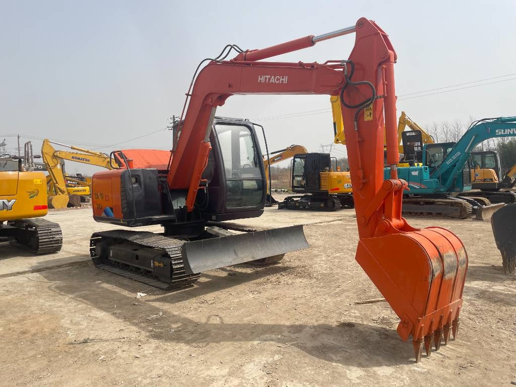 Hitachi ZX 70 - Minibagger: das Bild 1 Hitachi ZX 70 - Minibagger: das Bild 1