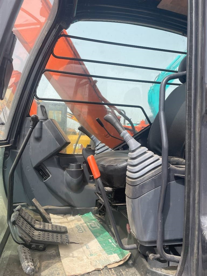 Hitachi ZX 70 - Minibagger: das Bild 5 Hitachi ZX 70 - Minibagger: das Bild 5