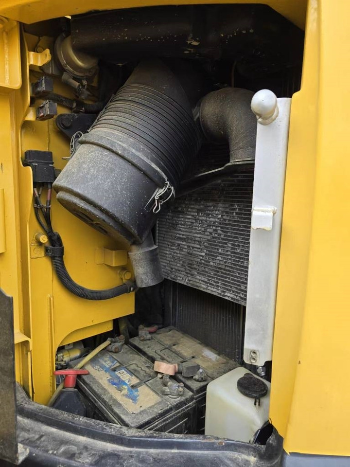 Komatsu PC 128 US-8 - Kettenbagger: das Bild 4 Komatsu PC 128 US-8 - Kettenbagger: das Bild 4