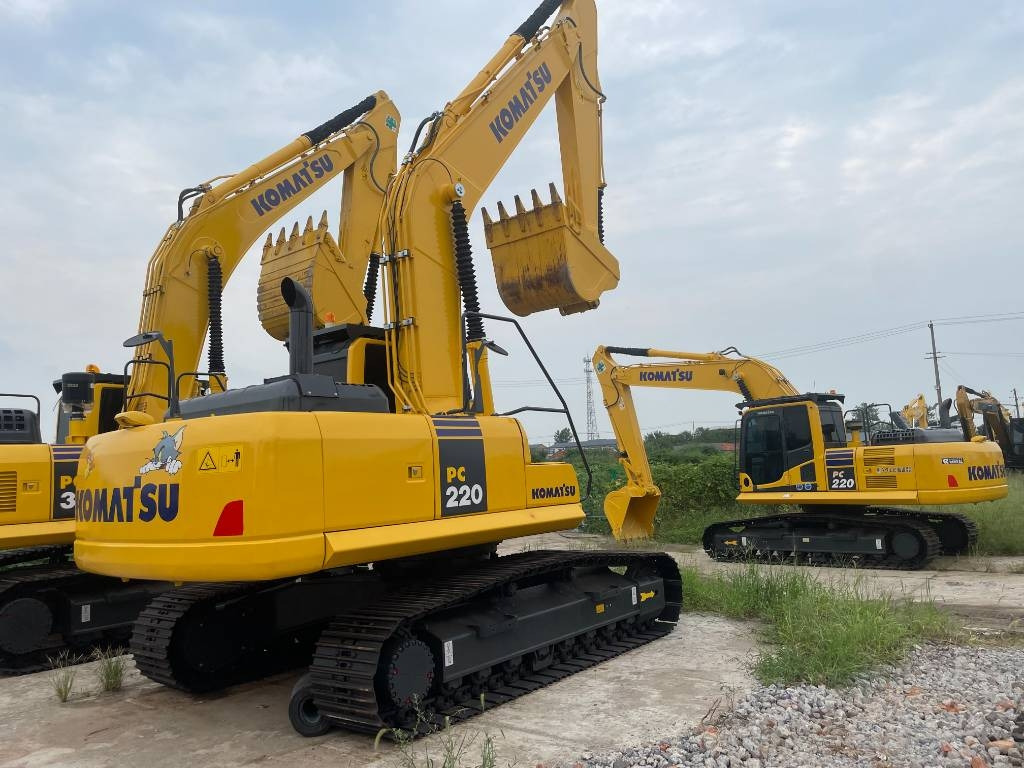 Komatsu PC 220 - Kettenbagger: das Bild 1 Komatsu PC 220 - Kettenbagger: das Bild 1