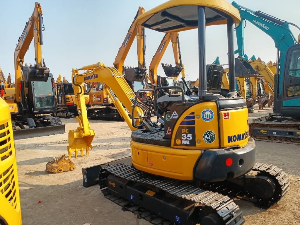 Komatsu PC 35 - Minibagger: das Bild 3 Komatsu PC 35 - Minibagger: das Bild 3
