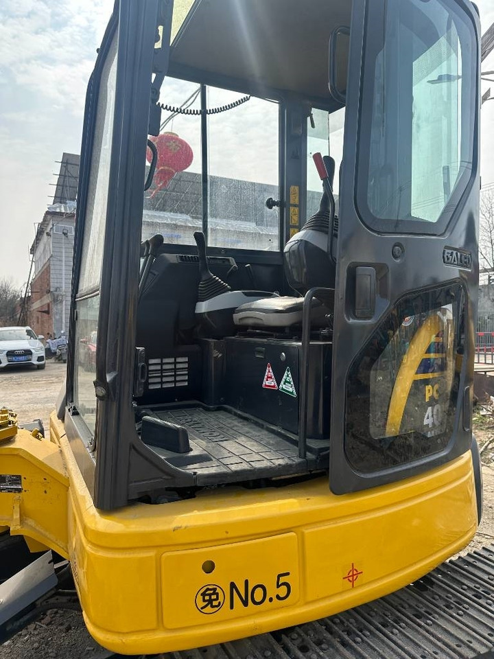 Komatsu PC 40 - Kettenbagger: das Bild 3 Komatsu PC 40 - Kettenbagger: das Bild 3