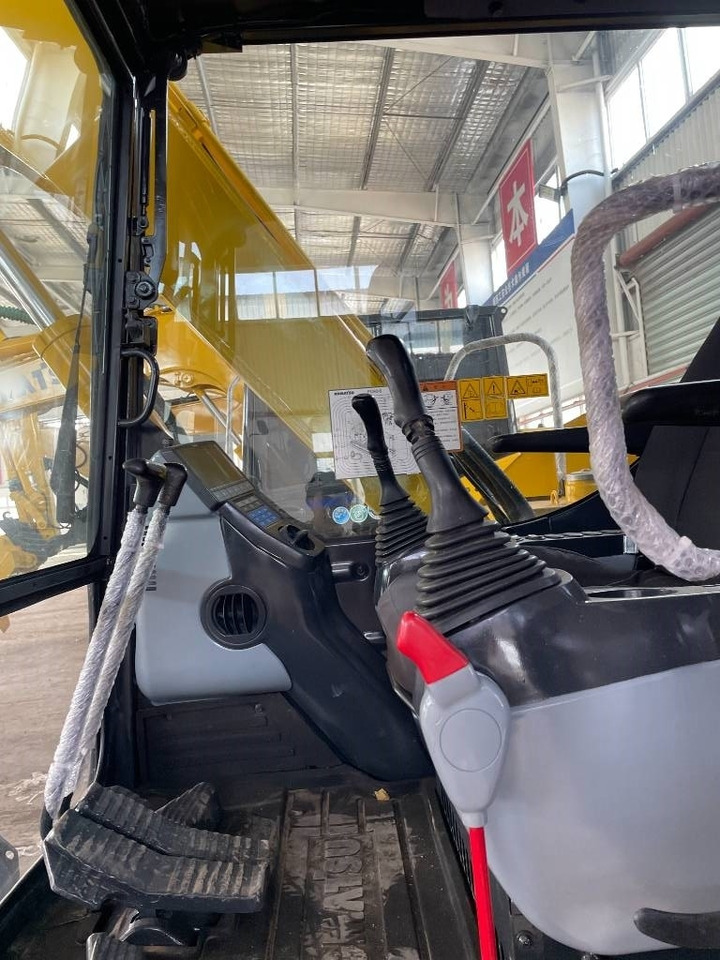 Komatsu PC 70 - Minibagger: das Bild 5 Komatsu PC 70 - Minibagger: das Bild 5