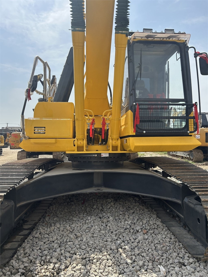 Komatsu PC240 - Kettenbagger: das Bild 4 Komatsu PC240 - Kettenbagger: das Bild 4