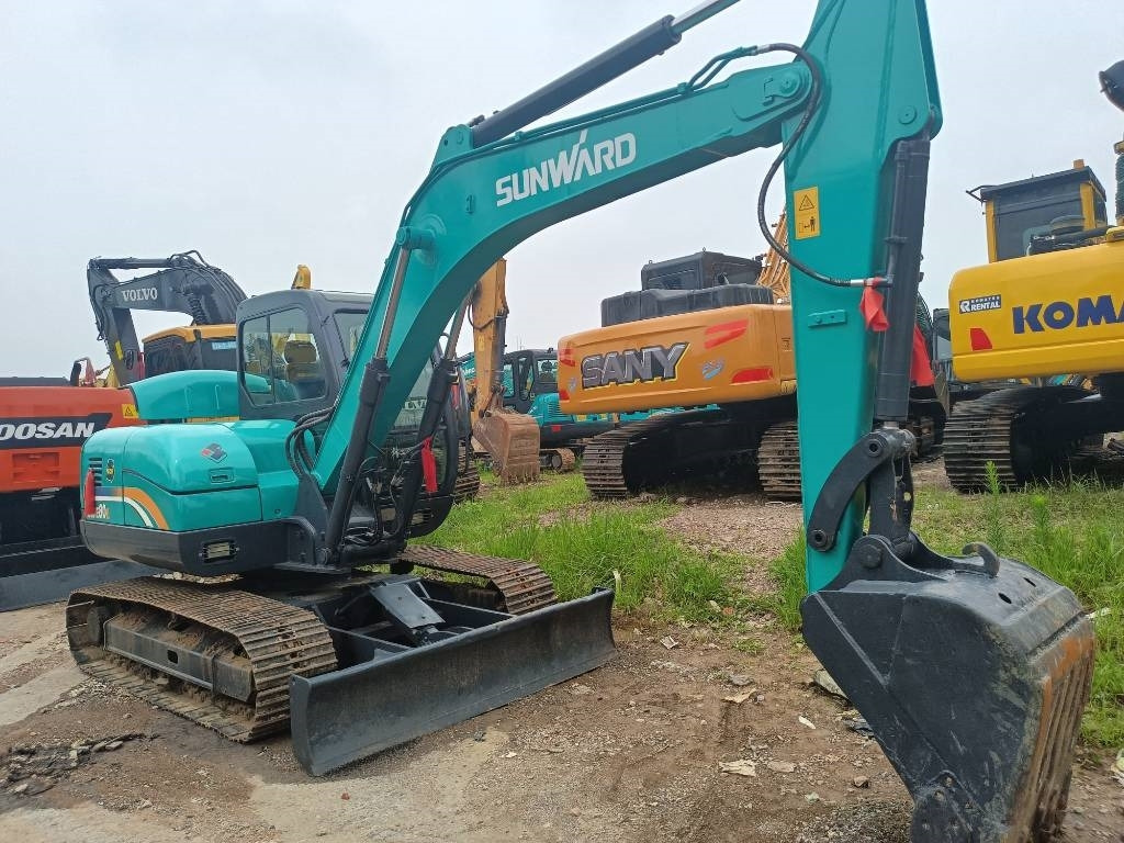 Sunward SWE 80 E - Minibagger: das Bild 1 Sunward SWE 80 E - Minibagger: das Bild 1