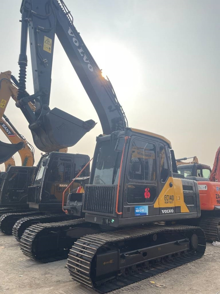 Volvo EC 140 - Kettenbagger: das Bild 2 Volvo EC 140 - Kettenbagger: das Bild 2