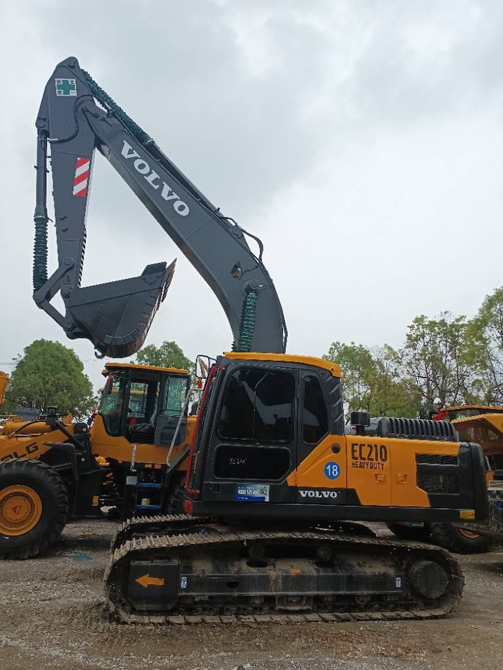 Volvo EC 210 - Kettenbagger: das Bild 1 Volvo EC 210 - Kettenbagger: das Bild 1