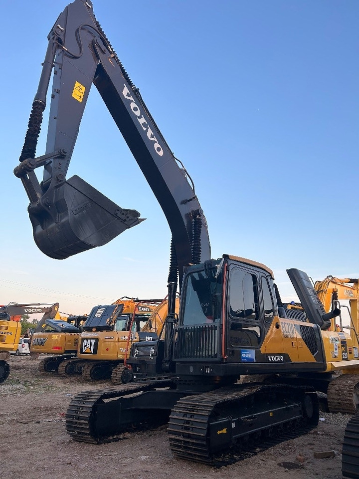 Volvo EC 210 - Kettenbagger: das Bild 1 Volvo EC 210 - Kettenbagger: das Bild 1