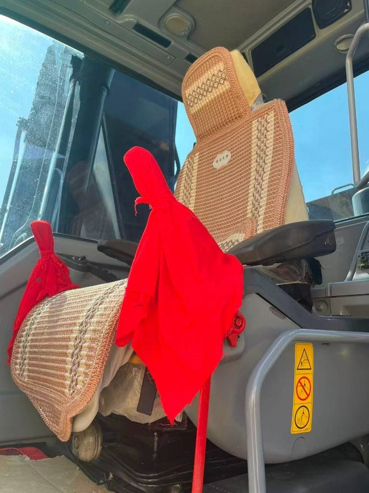 Volvo EC 240 - Kettenbagger: das Bild 4 Volvo EC 240 - Kettenbagger: das Bild 4