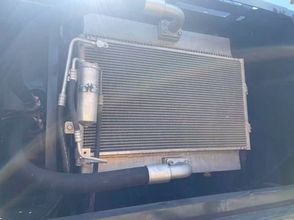 Volvo EC 240 - Kettenbagger: das Bild 5 Volvo EC 240 - Kettenbagger: das Bild 5