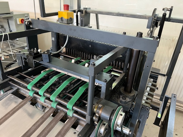 MÜLLER-LANGENFELD Type 91 with stitching-folding HF33c - Druckmaschine: das Bild 4 MÜLLER-LANGENFELD Type 91 with stitching-folding HF33c - Druckmaschine: das Bild 4