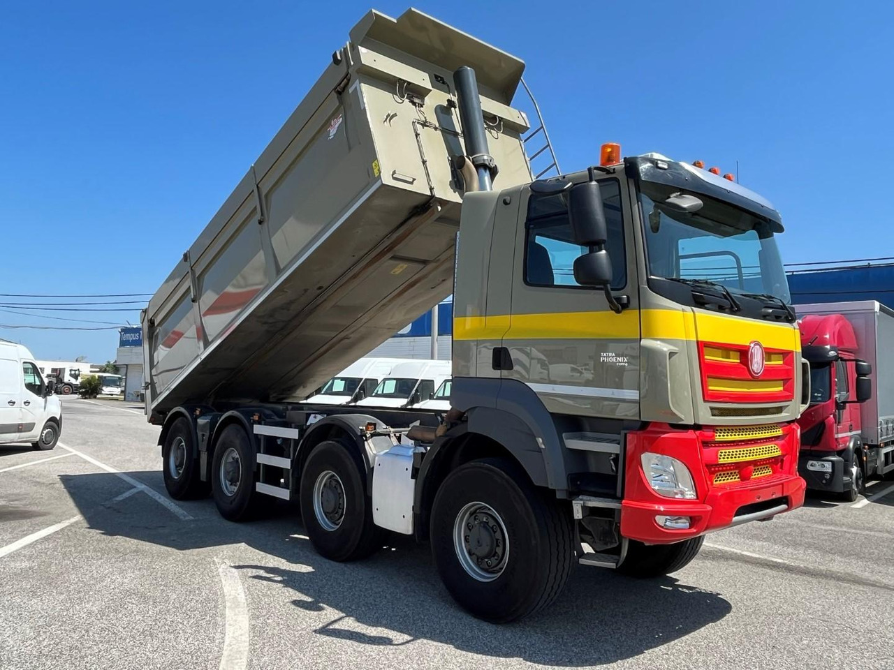 Tatra Phoenix 8x8 jednostranný sklápač, rv 2019, Sklápač S1 - Kipper: das Bild 1 Tatra Phoenix 8x8 jednostranný sklápač, rv 2019, Sklápač S1 - Kipper: das Bild 1