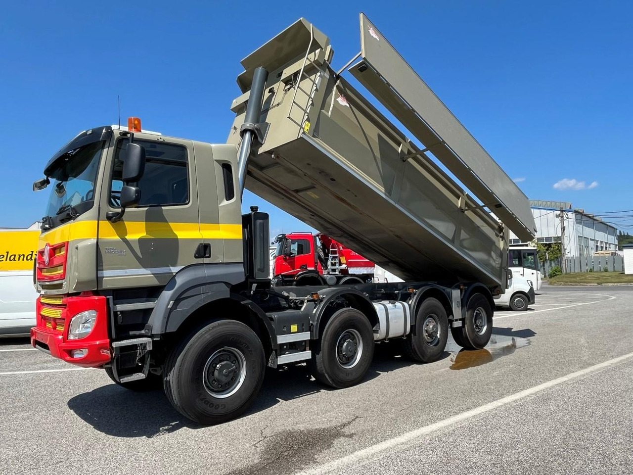 Tatra Phoenix 8x8 jednostranný sklápač, rv 2019, Sklápač S1 - Kipper: das Bild 3 Tatra Phoenix 8x8 jednostranný sklápač, rv 2019, Sklápač S1 - Kipper: das Bild 3