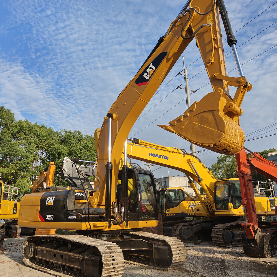 CATERPILLAR 325D - Kettenbagger: das Bild 2 CATERPILLAR 325D - Kettenbagger: das Bild 2