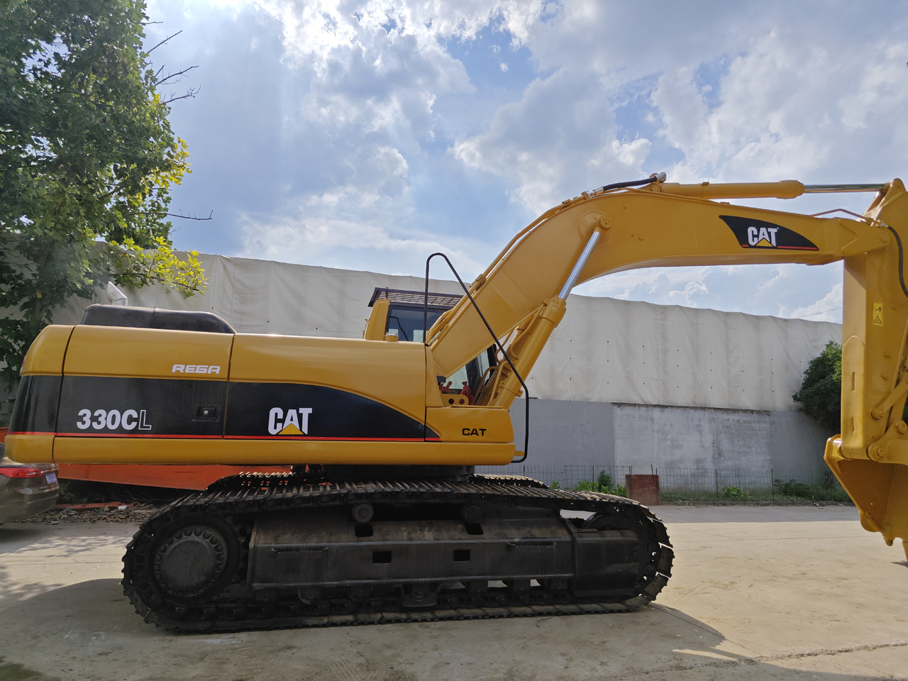 CATERPILLAR 330C - Kettenbagger: das Bild 1 CATERPILLAR 330C - Kettenbagger: das Bild 1