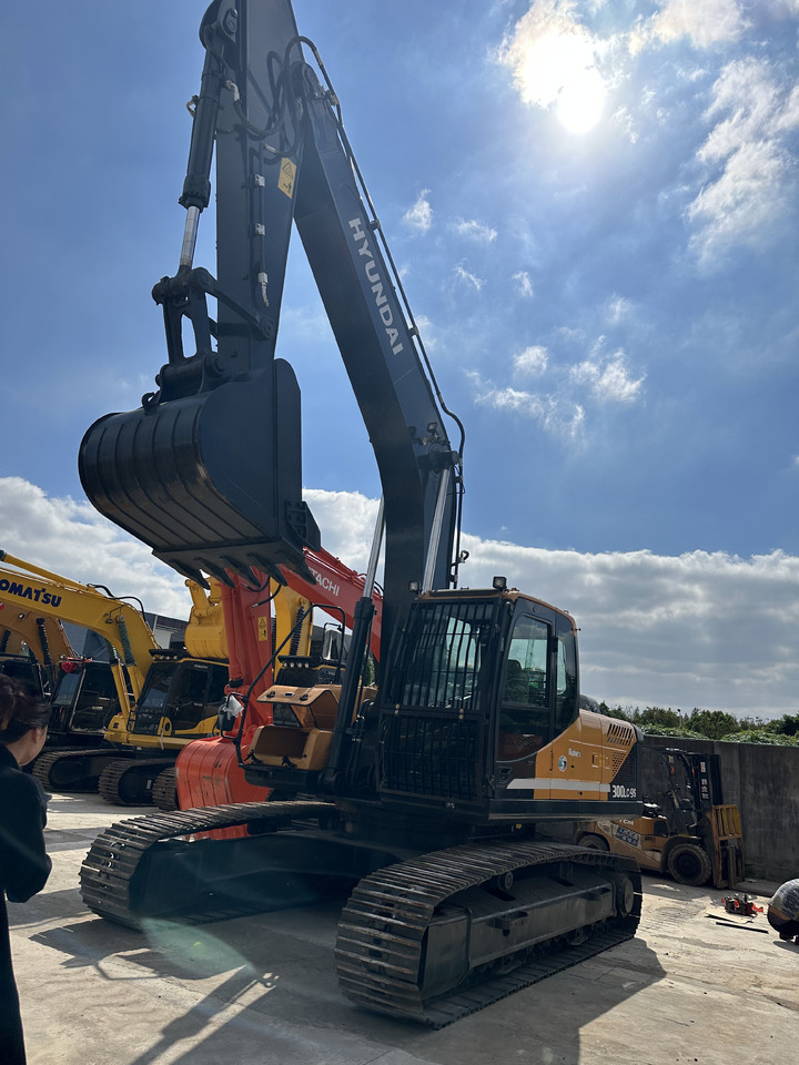 Kettenbagger HYUNDAI R300LC-9S: das Bild 6