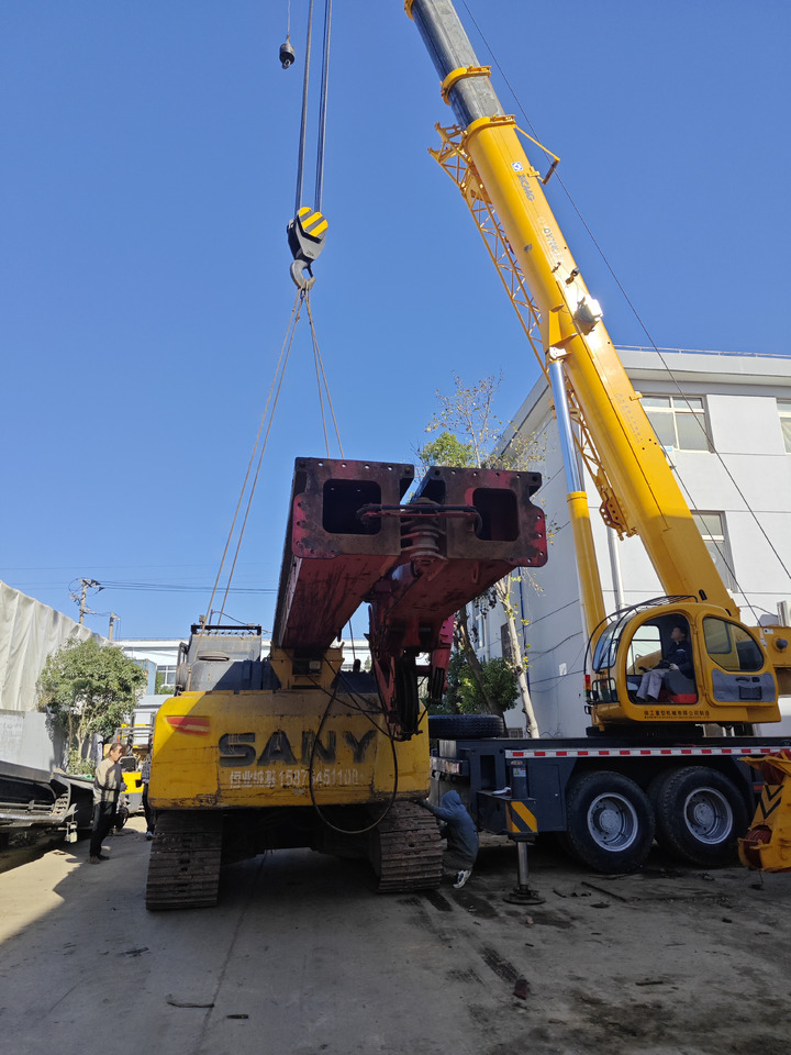 SANY SR205 Rotary Drill USED Crawler Drill rig - Bohrgerät: das Bild 1 SANY SR205 Rotary Drill USED Crawler Drill rig - Bohrgerät: das Bild 1