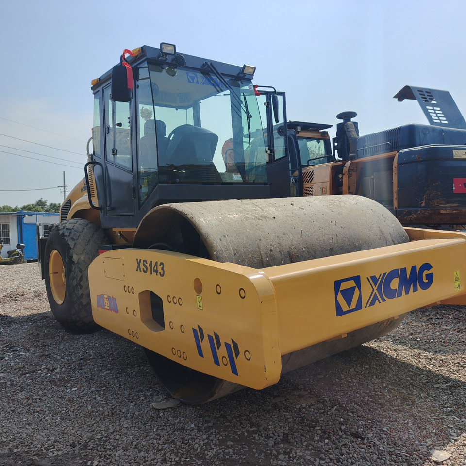XCMG XS143J - Walzenzug: das Bild 5 XCMG XS143J - Walzenzug: das Bild 5