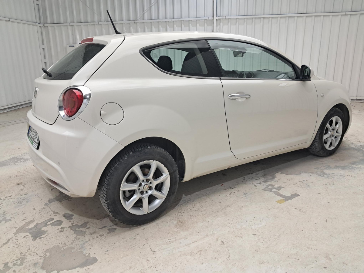 ALFA ROMEO ALFA MITO HATCHBACK - PKW: das Bild 5 ALFA ROMEO ALFA MITO HATCHBACK - PKW: das Bild 5