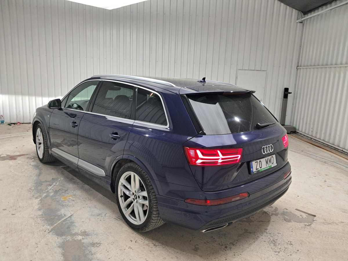 AUDI Q7 SUV - SUV/ Geländewagen: das Bild 5 AUDI Q7 SUV - SUV/ Geländewagen: das Bild 5