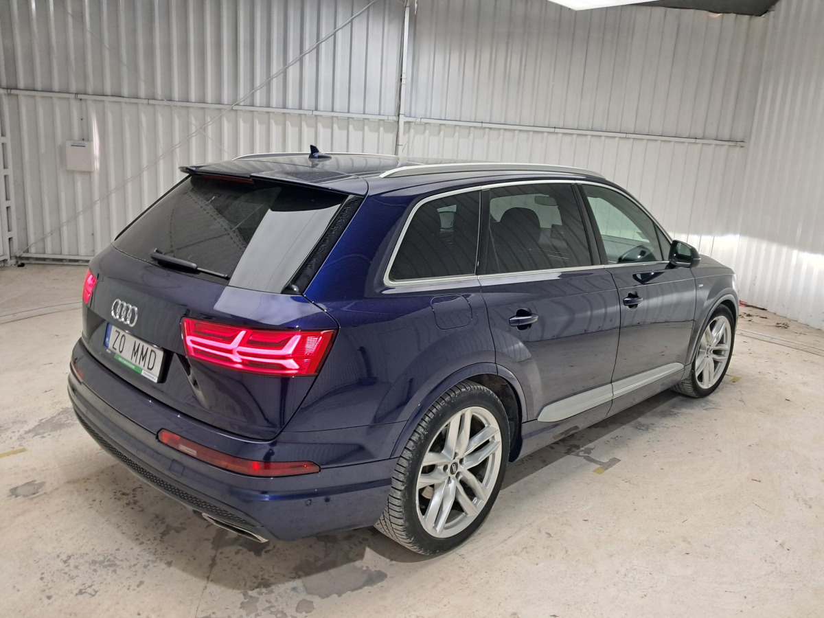 AUDI Q7 SUV - SUV/ Geländewagen: das Bild 3 AUDI Q7 SUV - SUV/ Geländewagen: das Bild 3