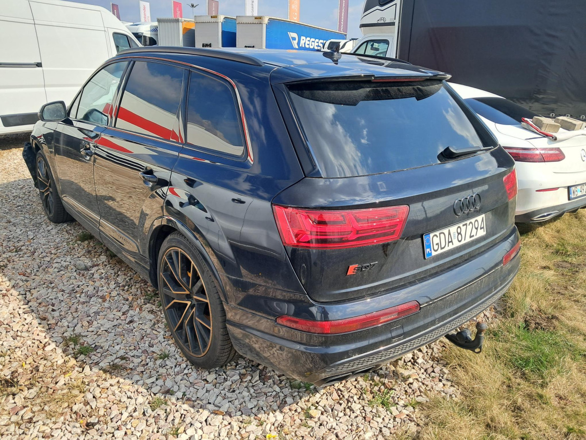 SUV/ Geländewagen AUDI SQ7  SUV: das Bild 6