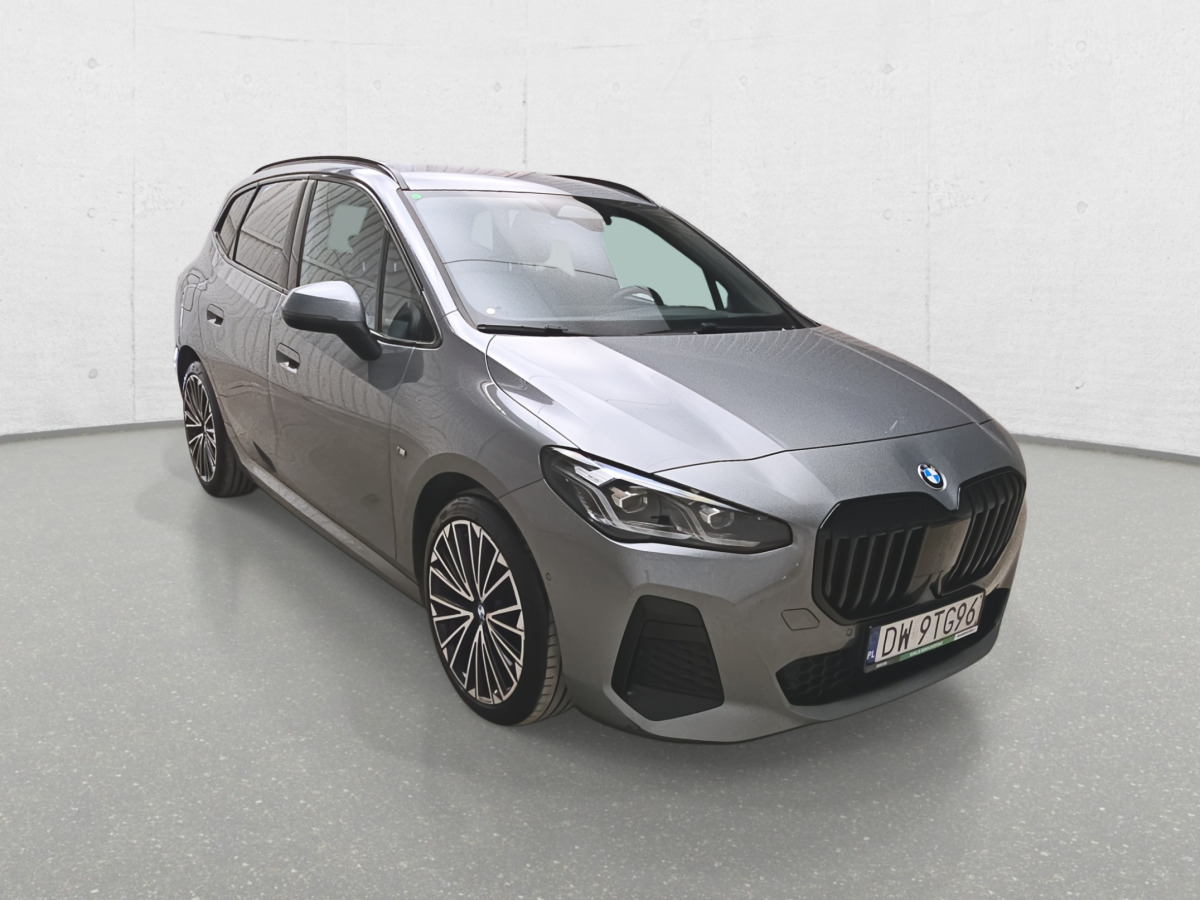 BMW 218I ACTIVE TOURER HATCHBACK - PKW: das Bild 1 BMW 218I ACTIVE TOURER HATCHBACK - PKW: das Bild 1