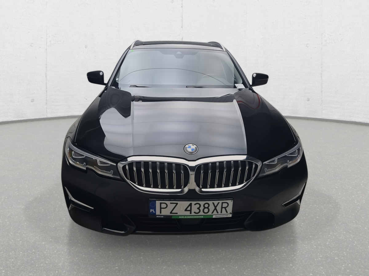 BMW 320D XDRIVE KOMBI - PKW: das Bild 4 BMW 320D XDRIVE KOMBI - PKW: das Bild 4