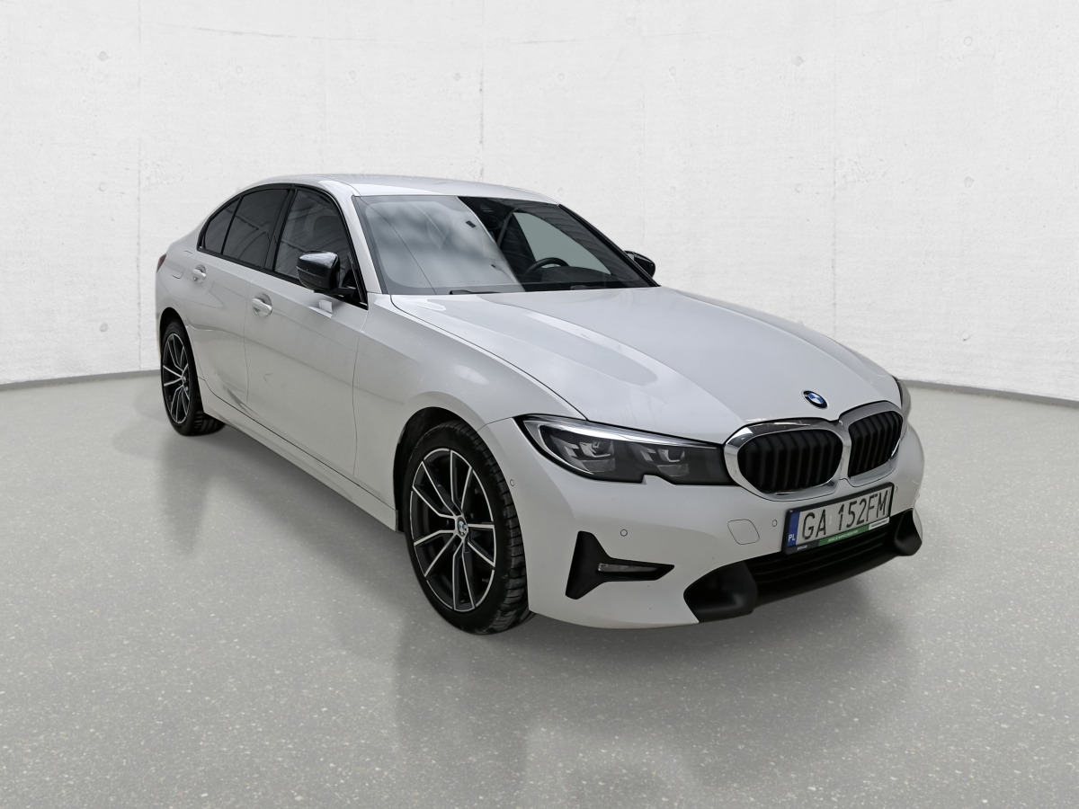 BMW 320I XDRIVE SEDAN - PKW: das Bild 2 BMW 320I XDRIVE SEDAN - PKW: das Bild 2