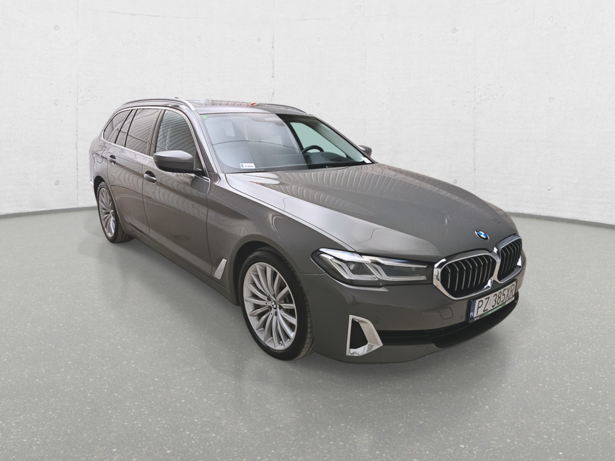 PKW BMW 530D XDRIVE KOMBI: das Bild 1