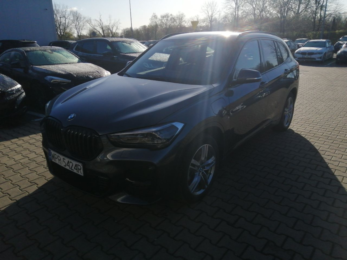 BMW X1 SUV - SUV/ Geländewagen: das Bild 2 BMW X1 SUV - SUV/ Geländewagen: das Bild 2