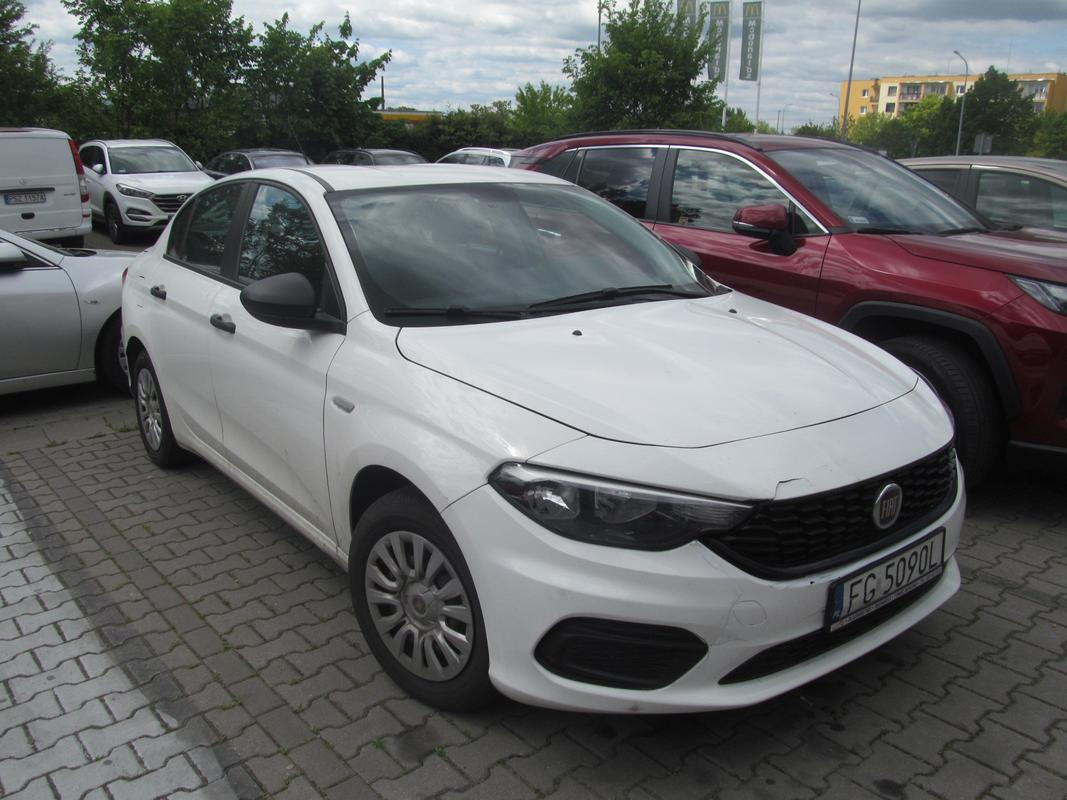 FIAT TIPO SEDAN - PKW: das Bild 1 FIAT TIPO SEDAN - PKW: das Bild 1