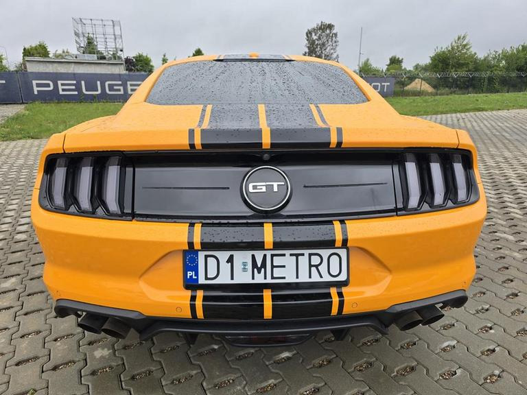 FORD MUSTANG COUPE - PKW: das Bild 4 FORD MUSTANG COUPE - PKW: das Bild 4