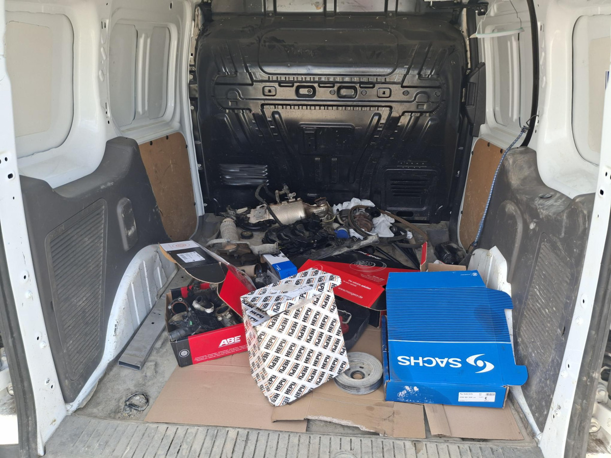 PKW FORD TRANSIT CONNECT VAN: das Bild 13