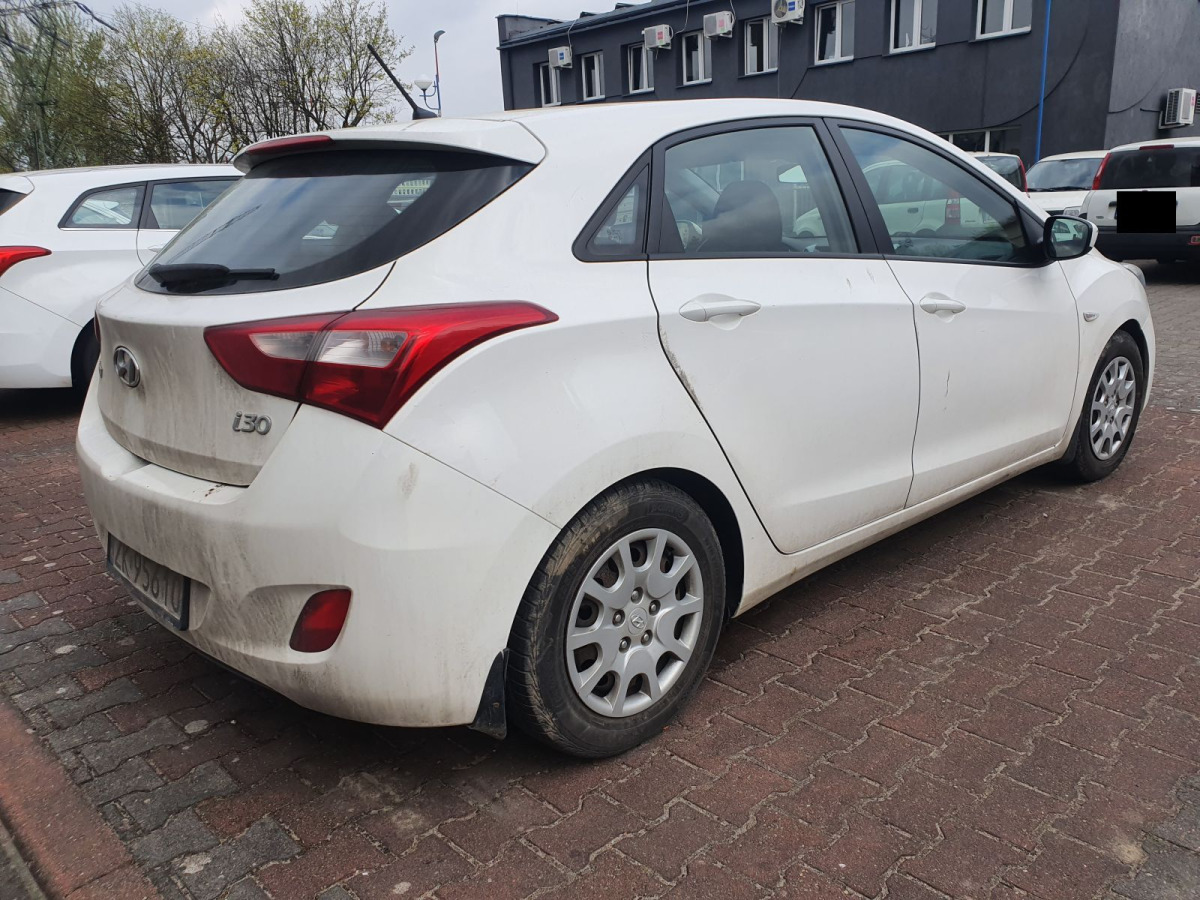HYUNDAI I30 HATCHBACK - PKW: das Bild 4 HYUNDAI I30 HATCHBACK - PKW: das Bild 4