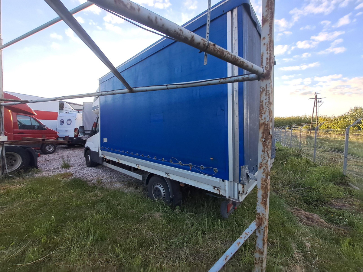 IVECO 35S18 PLANDEKA - Planen Transporter: das Bild 5 IVECO 35S18 PLANDEKA - Planen Transporter: das Bild 5