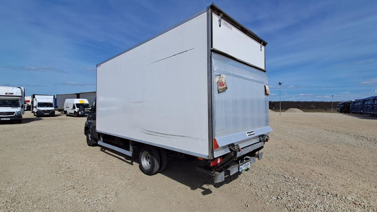 IVECO DAILY 50C18 KONTENER Z WINDĄ - Koffer Transporter: das Bild 5 IVECO DAILY 50C18 KONTENER Z WINDĄ - Koffer Transporter: das Bild 5