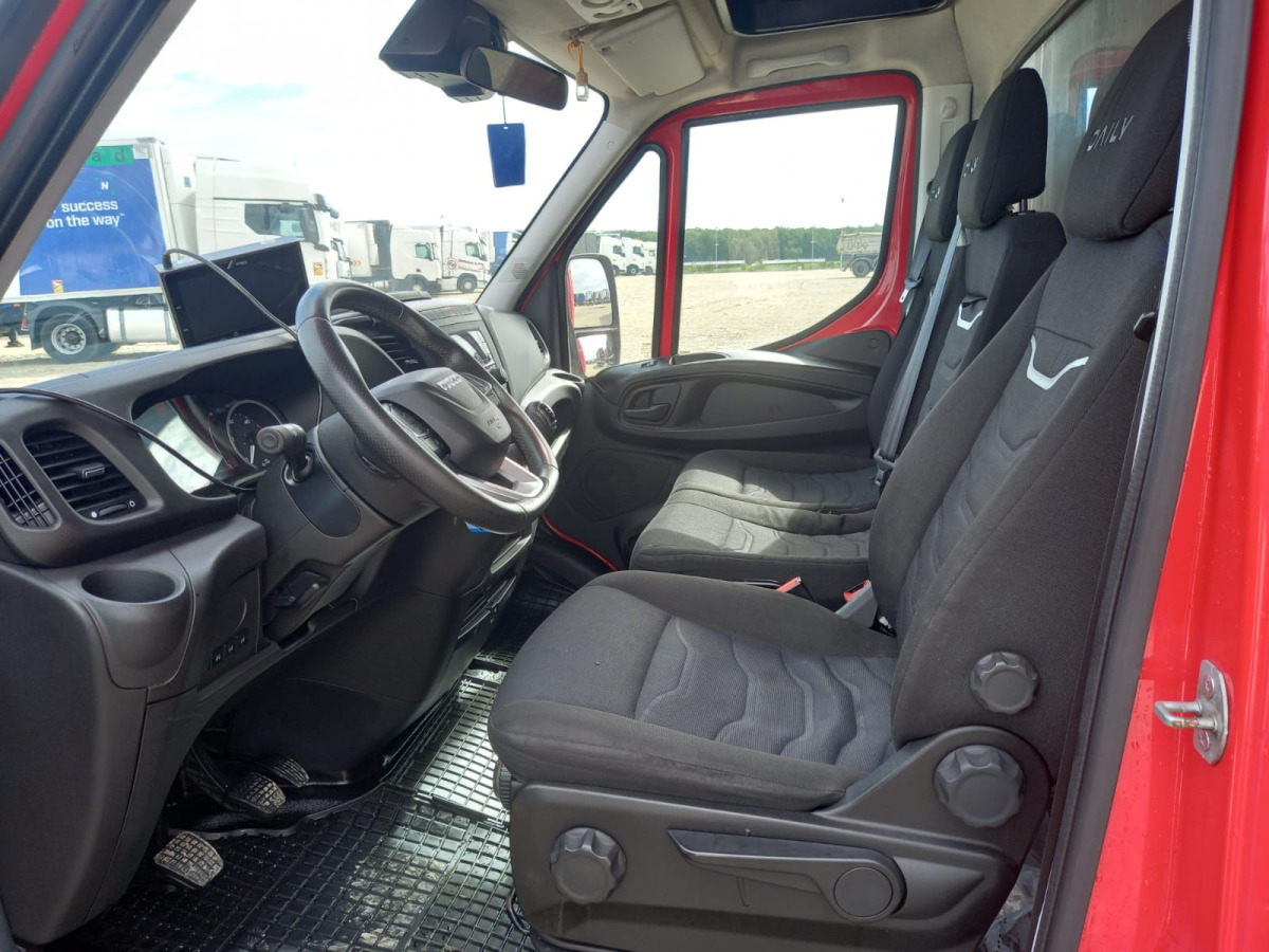 IVECO DAILY PLANDEKA – Leasing IVECO DAILY PLANDEKA: das Bild 11