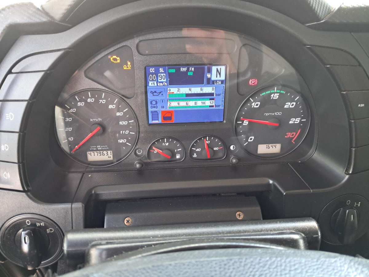 Koffer LKW IVECO/IPL AD260SY/P/ZF KONTENER Z WINDĄ: das Bild 7