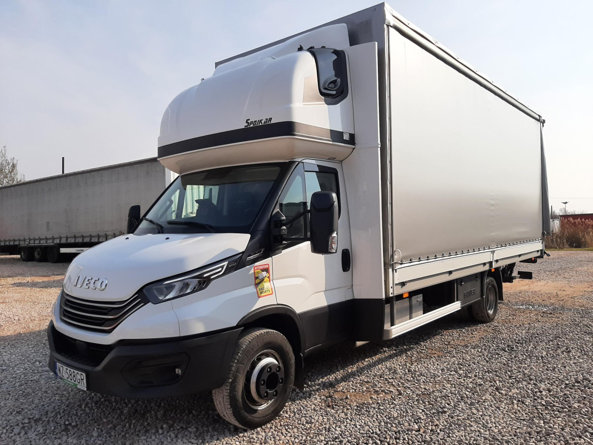IVECO/JUSAM STANISŁAWJURKOWSKI 70C18/JU06 PLANDEKA Z WINDĄ - Planen Transporter: das Bild 2 IVECO/JUSAM STANISŁAWJURKOWSKI 70C18/JU06 PLANDEKA Z WINDĄ - Planen Transporter: das Bild 2
