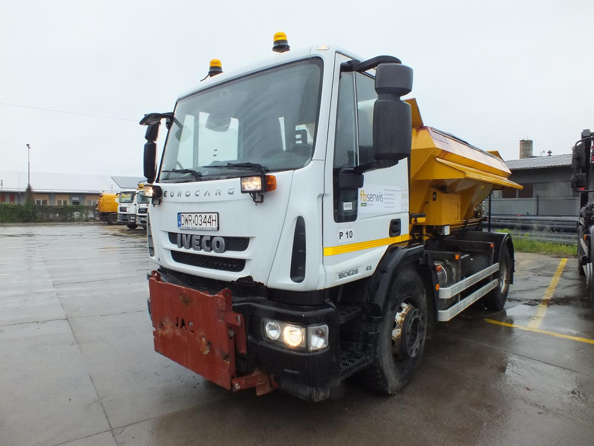 IVECO ML SPECJALISTYCZNY - Schneeräumfahrzeug: das Bild 2 IVECO ML SPECJALISTYCZNY - Schneeräumfahrzeug: das Bild 2