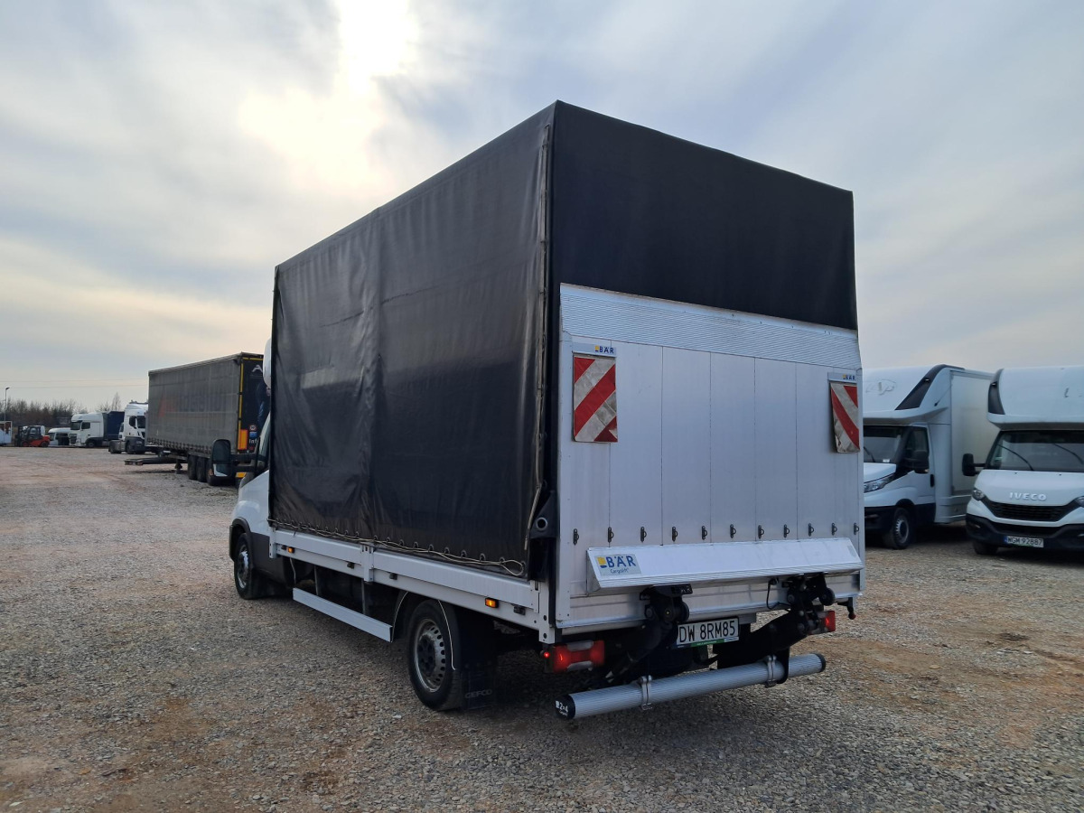 IVECO PLANDEKA Z WINDĄ - Planen Transporter: das Bild 4 IVECO PLANDEKA Z WINDĄ - Planen Transporter: das Bild 4